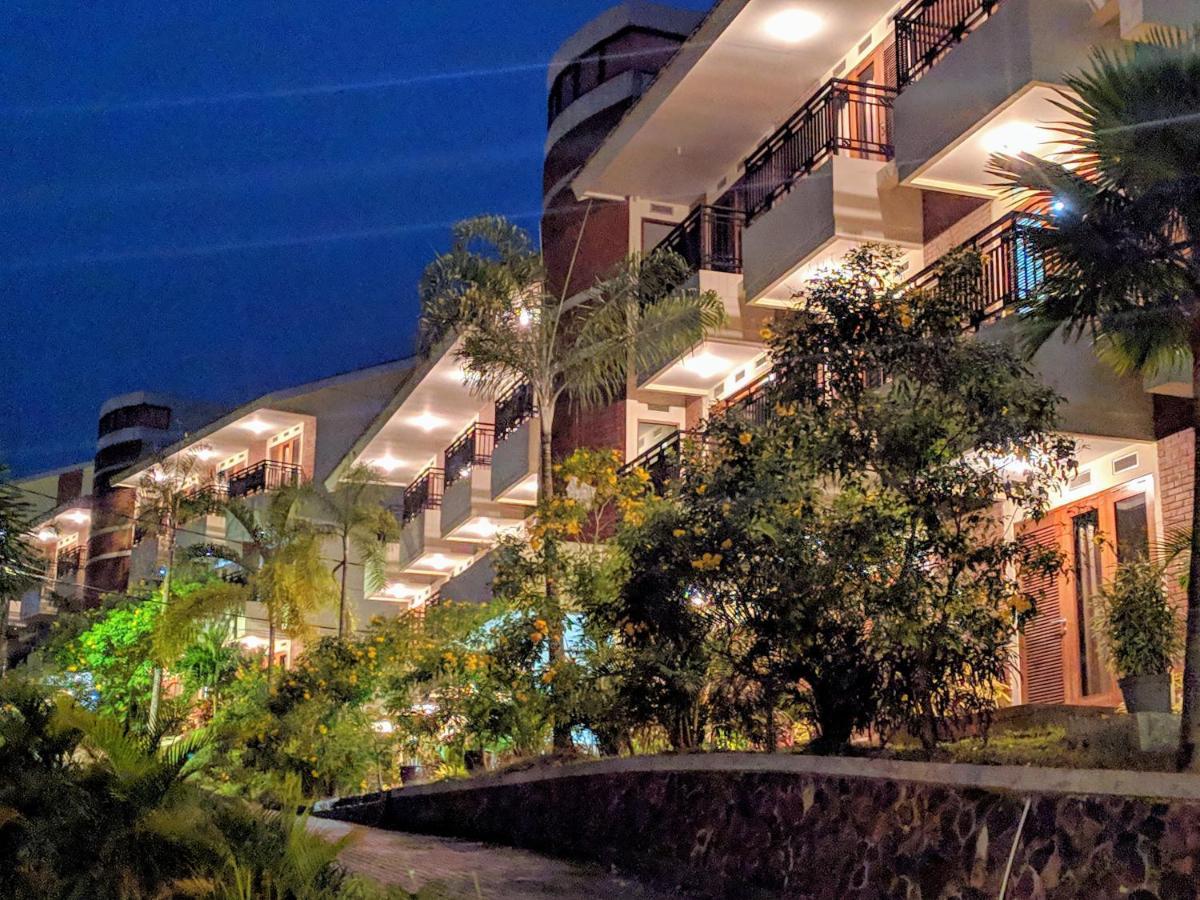 Taman Bukit Palem Resort Bogor Exteriör bild