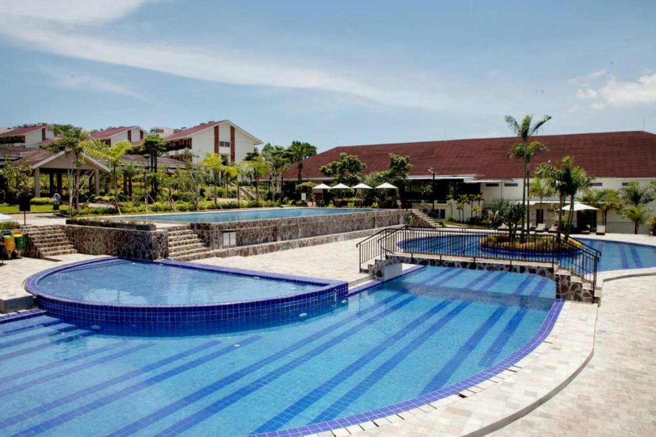 Taman Bukit Palem Resort Bogor Exteriör bild