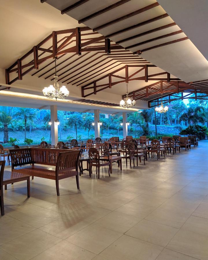 Taman Bukit Palem Resort Bogor Exteriör bild